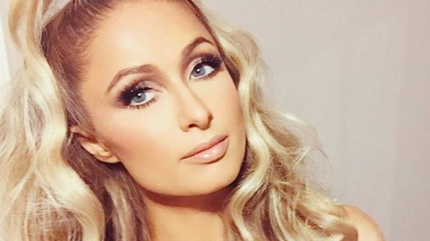 Sexy Selfie-Show: Paris Hilton zieht beinahe wieder blank!