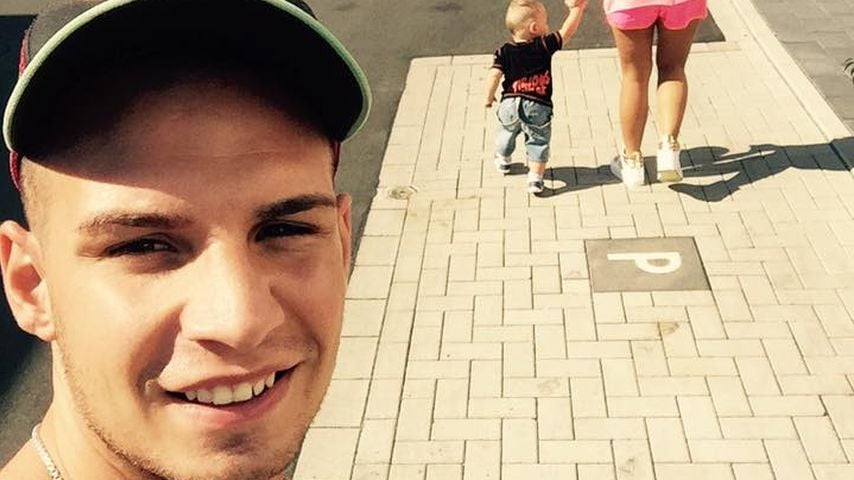 Pietro Lombardi am Spazieren mit Söhnchen Alessio und Ehefrau Sarah