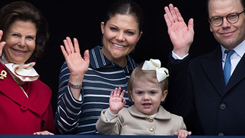 Prinzessin Estelle von Schweden, Prinzessin Victoria von Schweden, Prinz Daniel von Schweden und Kön