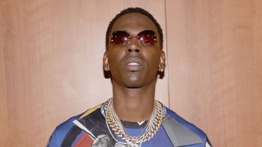 Rapper Young Dolph mit Glitzerschmuck