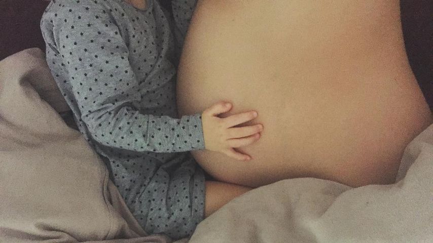 Sara Kulkas Schwangerschaftsbauch