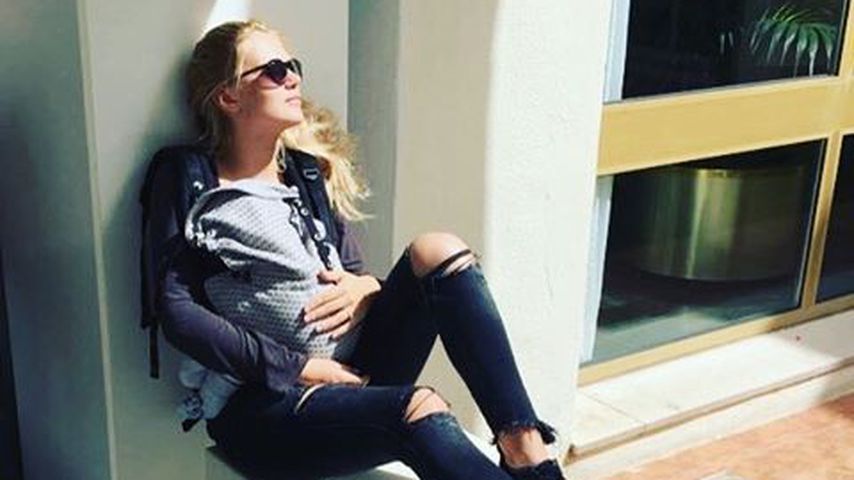 Die ehemalige GNTM-Kandidatin Sara Kulka mit ihrer Tochter