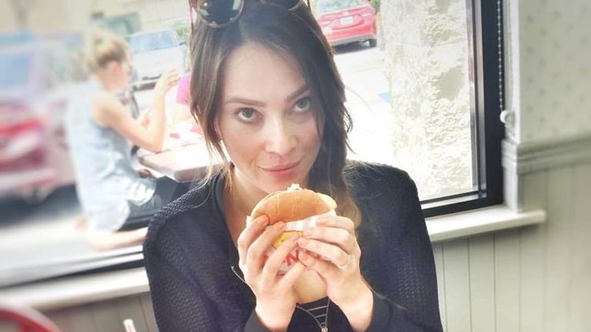 Schauspielerin Laura Osswald bei In-N-Out Burger