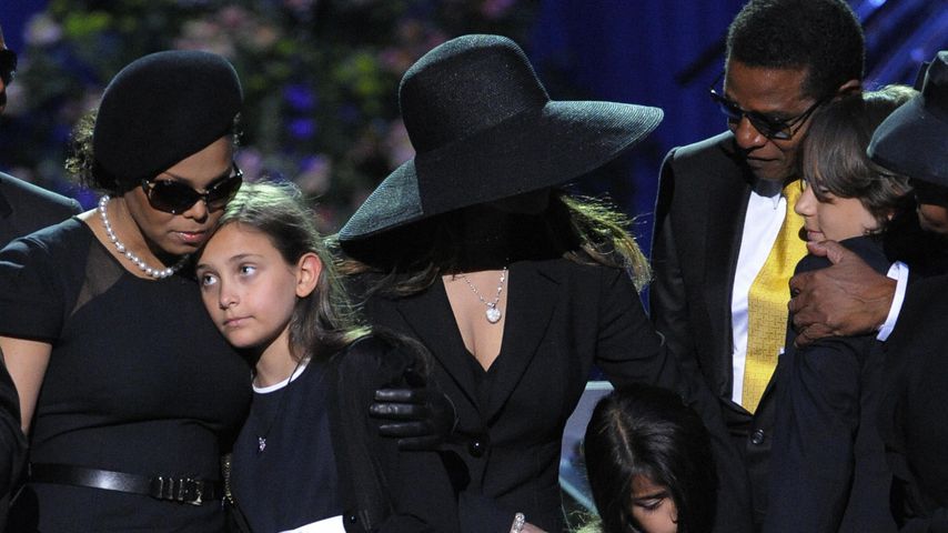 Die Jackson-Familie 2009 bei der Gedenkfeier für Michael Jackson