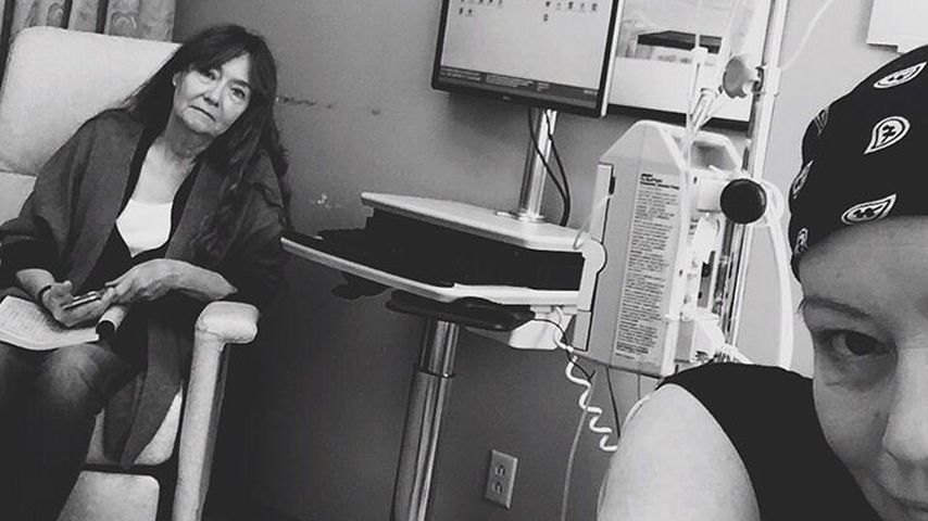 Shannen Doherty mit ihrer Mutter Rosa Elizabeth im Krankenhaus bei der Chemotherapie