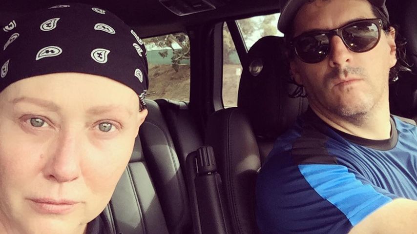 Shannen Doherty mit Ehemann Kurt Iswarienko im Auto