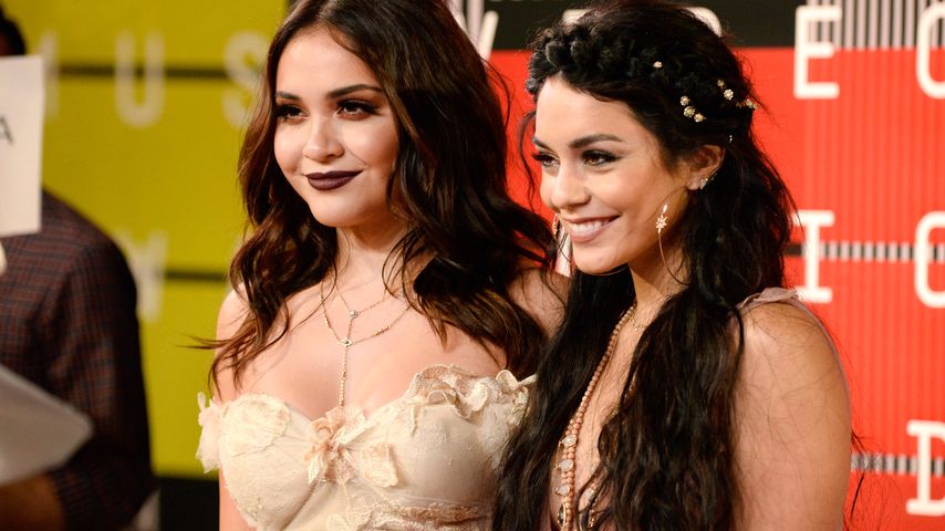 Stella und Vanessa Hudgens bei den MTV Music Awards 2015