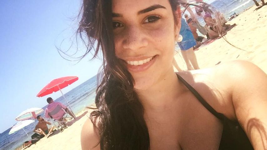 Tanja Tischewitsch am Strand auf Ibiza