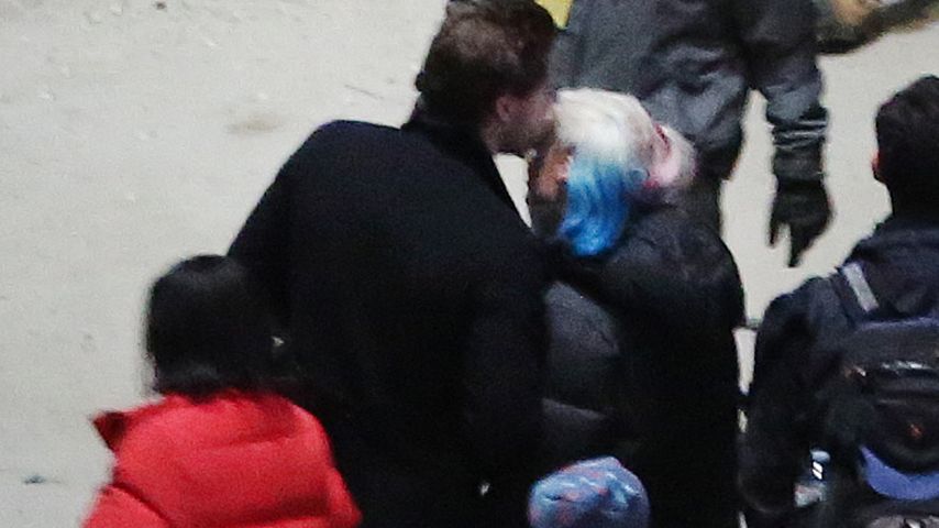 Tom Ackerley und Margot Robbie am Set von "Suicide Squad"