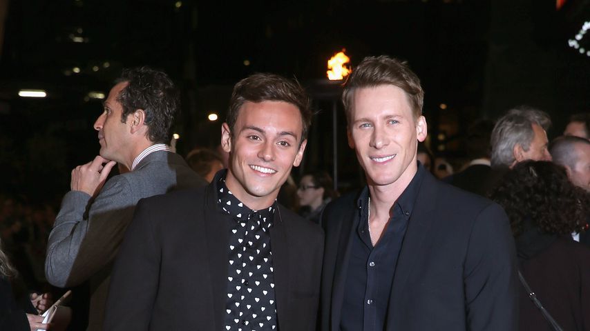Tom Daley und Dustin Lance Black bei der "The Hunger Games: Mockingsjay Part 2"-Premiere" 2015