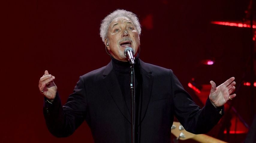 Tom Jones, Sänger