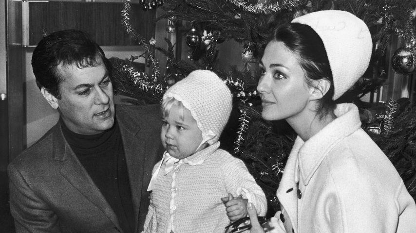 Tony Curtis mit Christine Kaufmann und Alexandra Curtis im Jahr 1965