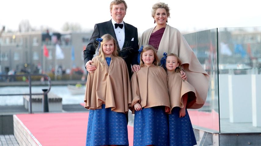 Willem-Alexander und Maxima mit ihren Töchtern Amalia, Alexia und Ariane