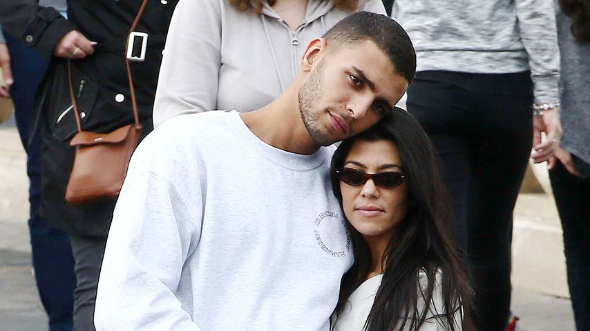 Younes Bendjima und Kourtney Kardashian im "Disneyland Paris"