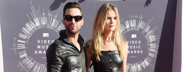 adam levine und Behati Prinsloo adam levine und Behati Prinsloo