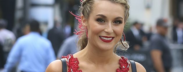 Alexa Vega in ihrem "Dancing with the Stars"-Kostüm 2015 Alexa Vega in ihrem "Dancing with the Stars"-Kostüm 2015