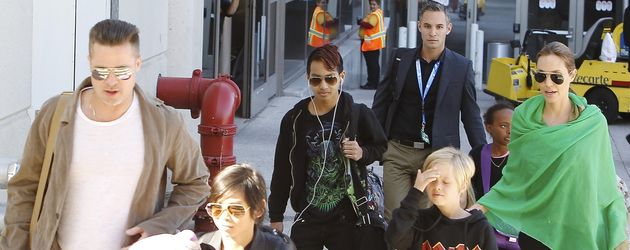 Angelina Jolie, Brad Pitt, Shiloh Jolie-Pitt, Pax Thien Jolie-Pitt und Maddox Jolie-Pitt Angelina Jolie, Brad Pitt, Shiloh Jolie-Pitt, Pax Thien Jolie-Pitt und Maddox Jolie-Pitt