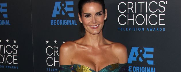 Angie Harmon Angie Harmon