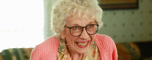 Ann Morgan Guilbert bei "Modern Family" Ann Morgan Guilbert bei "Modern Family"