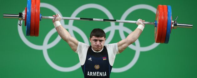 Armeniens Gewichtheber Andranik Karapetyan bei Olympia 2016 Armeniens Gewichtheber Andranik Karapetyan bei Olympia 2016