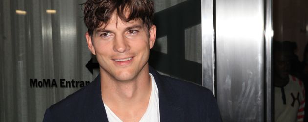 Ashton Kutcher Ashton Kutcher