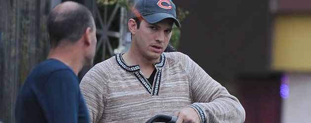 Ashton Kutcher Ashton Kutcher