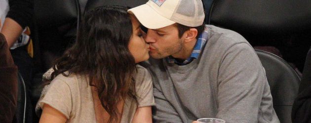 Mila Kunis und Ashton Kutcher Mila Kunis und Ashton Kutcher