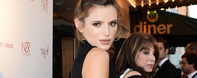 Bella Thorne bei einer Charity-Veranstaltung in Los Angeles Bella Thorne bei einer Charity-Veranstaltung in Los Angeles
