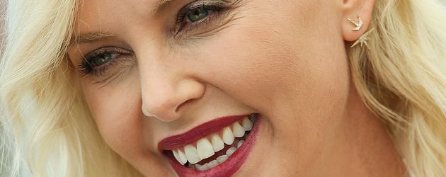 Charlize Theron beim Fototermin für ihren Film "The Last Call" in Frankreich Charlize Theron beim Fototermin für ihren Film "The Last Call" in Frankreich