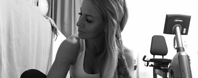 Charlotte Würdig, 12 Wochen nach der Schwangerschaft Charlotte Würdig, 12 Wochen nach der Schwangerschaft