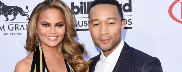 Chrissy Teigen und John Legend Chrissy Teigen und John Legend