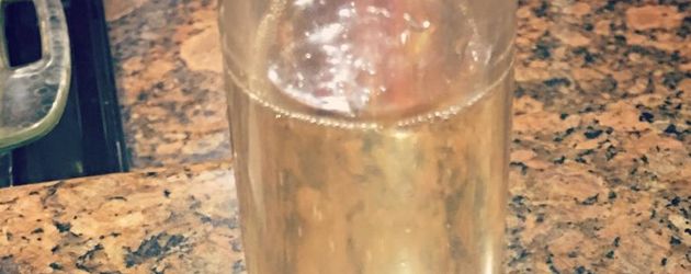 Courtney Stoddens Sektglas-Instagram-Post Courtney Stoddens Sektglas-Instagram-Post