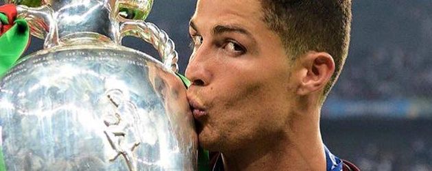 Cristiano Ronaldo nach dem EM-Finale Cristiano Ronaldo nach dem EM-Finale