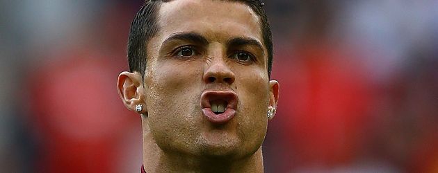 Cristiano Ronaldo vor dem EM-Spiel Portugal gegen Österreich Cristiano Ronaldo vor dem EM-Spiel Portugal gegen Österreich
