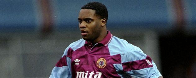 Dalian Atkinson bei einem Spiel von Aston Villa am 24. November 1991 Dalian Atkinson bei einem Spiel von Aston Villa am 24. November 1991
