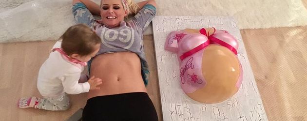 Daniela Katzenberger mit Töchterchen Sophia Daniela Katzenberger mit Töchterchen Sophia