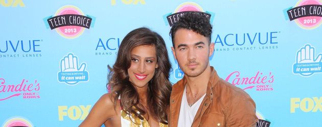 Danielle und Kevin Jonas bei den Teen Choice Awards 2013 Danielle und Kevin Jonas bei den Teen Choice Awards 2013