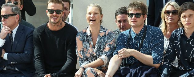 David Beckham, Kate Moss und Graf Nikolai von Bismarck bei der Valentino-Modenschau in Paris David Beckham, Kate Moss und Graf Nikolai von Bismarck bei der Valentino-Modenschau in Paris