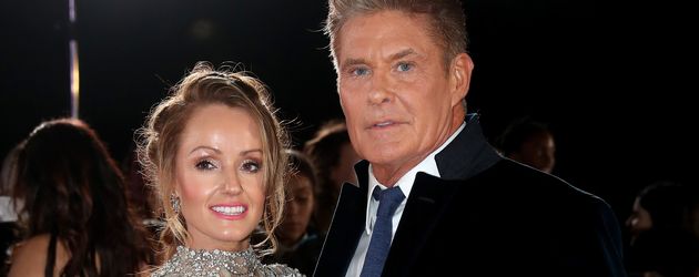Hayley Roberts und David Hasselhoff im Oktober 2016 bei den Pride of Britain-Awards in London Hayley Roberts und David Hasselhoff im Oktober 2016 bei den Pride of Britain-Awards in London
