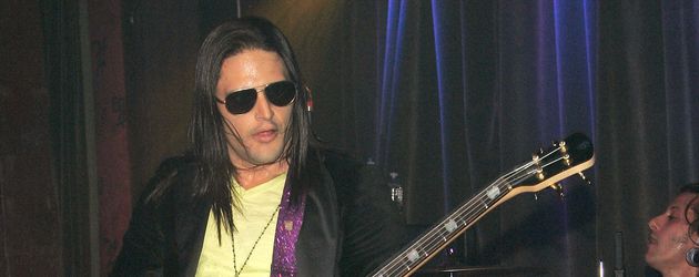 David Zablidowsky, Bassist der Band Adrenaline Mob David Zablidowsky, Bassist der Band Adrenaline Mob