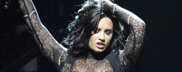 Demi Lovato, Sängerin Demi Lovato, Sängerin