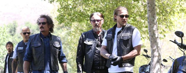 Kim Coates, Tommy Flanagan und Charlie Hunnam in "Sons of Anarchy" Kim Coates, Tommy Flanagan und Charlie Hunnam in "Sons of Anarchy"