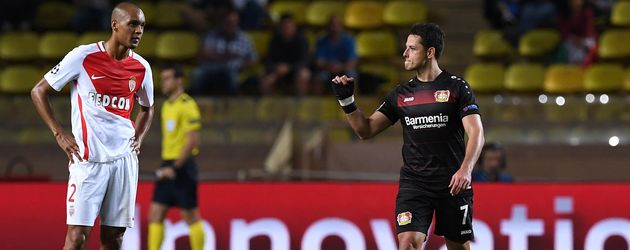 Fußball-Star Chicharito (r.) Fußball-Star Chicharito (r.)