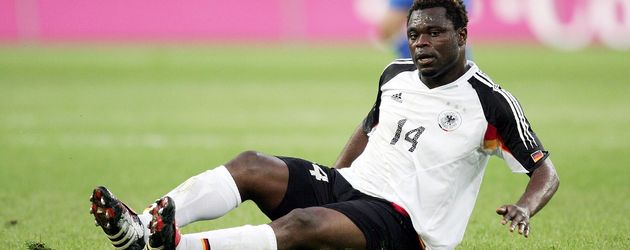 Gerald Asamoah 2005 im DFB-Dress Gerald Asamoah 2005 im DFB-Dress