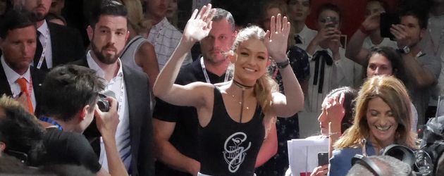 Gigi Hadid bei der Präsentation der Tommy-Hilfiger-Kollektion Gigi Hadid bei der Präsentation der Tommy-Hilfiger-Kollektion