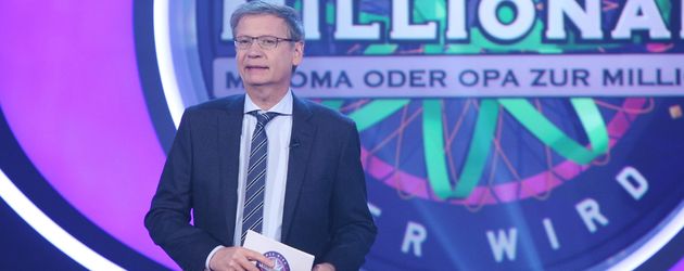 Günther Jauch als Moderator bei "Wer wird Millionär?" Günther Jauch als Moderator bei "Wer wird Millionär?"