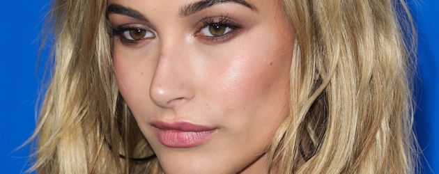 Hailey Baldwin bei den VMAs 2016 Hailey Baldwin bei den VMAs 2016