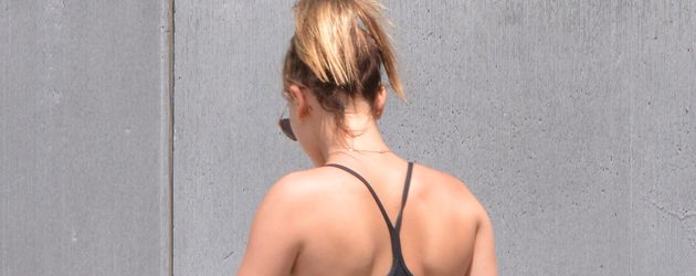 Hailey Baldwin Hailey Baldwin