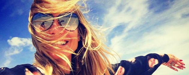 Heidi Klum in einem Pullover mit Vitos Gesicht Heidi Klum in einem Pullover mit Vitos Gesicht