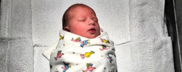 Jamie Olivers Sohn an seinem Geburtstag (7.8.2016) Jamie Olivers Sohn an seinem Geburtstag (7.8.2016)